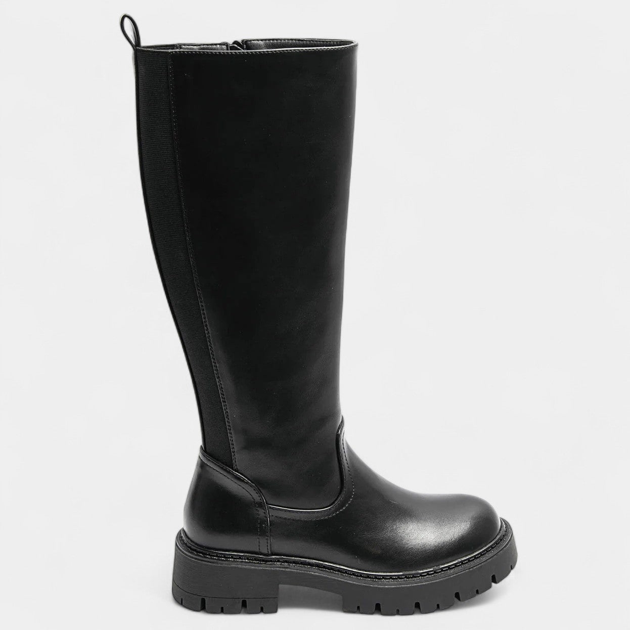 5825 Botas Negras Clásicas
