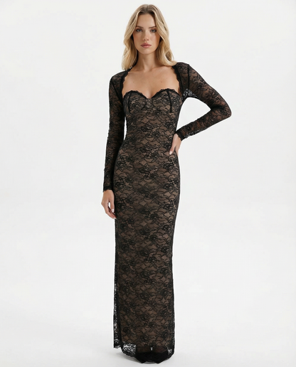 VESTIDO LARGO DE ENCAJE CON ESCOTE CORAZÓN