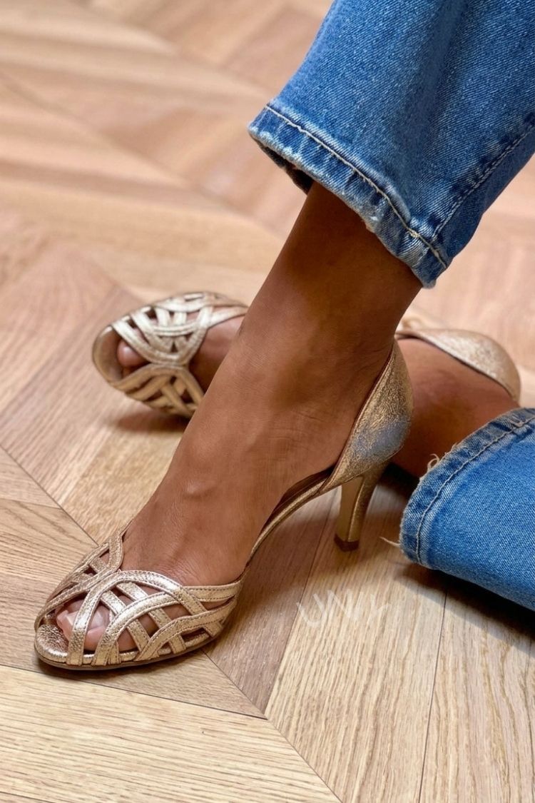 Helena™ - Tacones medios con puntera descubierta metalizados en dorado - Oro