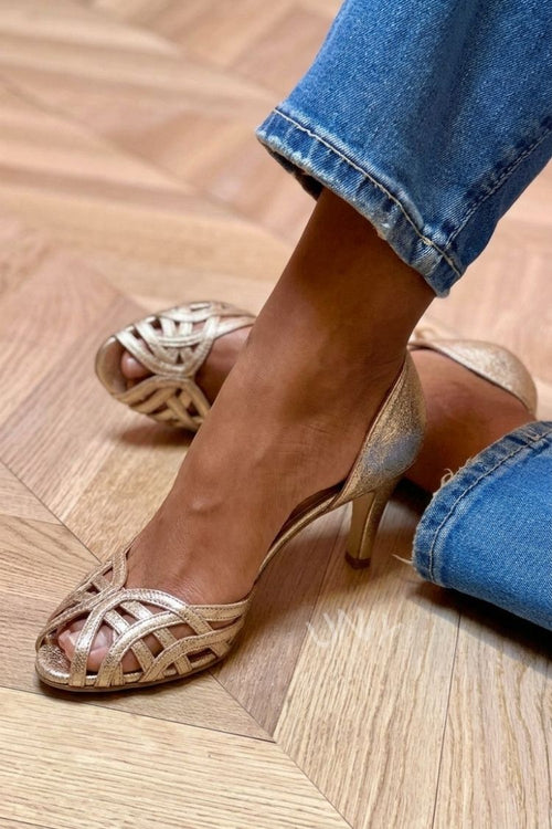 Helena™ - Tacones medios con puntera descubierta metalizados en dorado - Oro