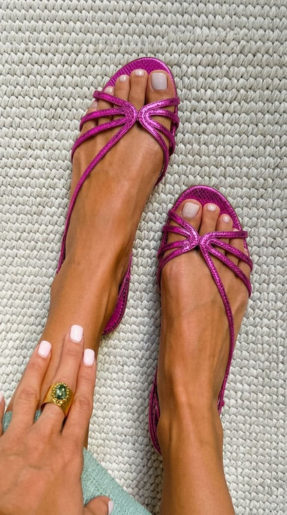Selene™ - Sandalias metalizadas con efecto serpiente y tiras - Oro