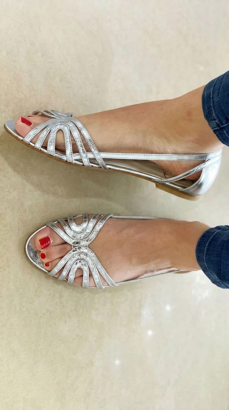 Bárbara™ - Sandalias con recortes, puntera descubierta, brillantes y metalizadas - Oro