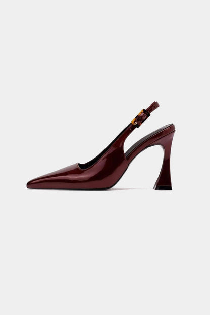 Tacones Puntudos de Cuero Sintético