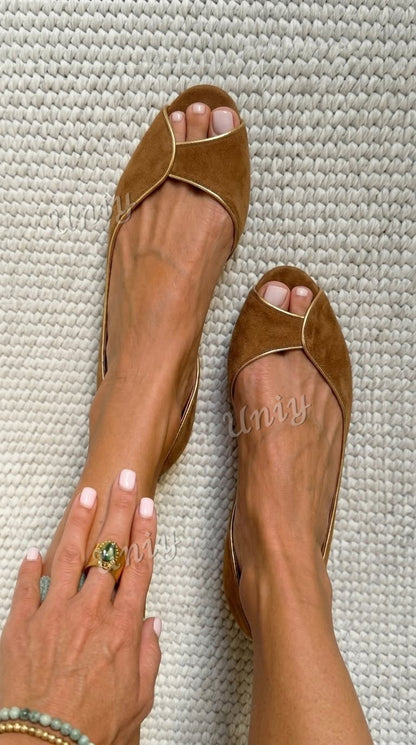 Paloma™ - Bailarinas de punta abierta estilo d'Orsay en ante beige y dorado - Beige